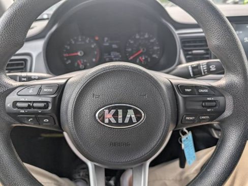 Used 2020 Kia Rio S image 11