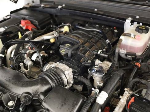 Used 2023 Jeep Wrangler Unlimited Sport AWD/4WD image 11