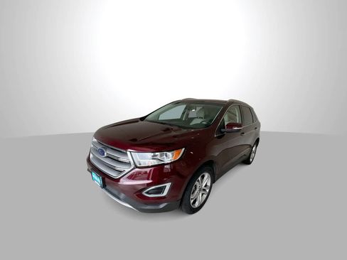 Used 2017 Ford Edge Titanium w/ Technology Package AWD/4WD image 4