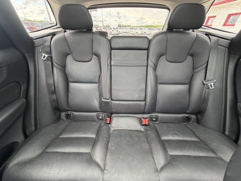 Used 2018 Volvo XC60 T5 Momentum AWD/4WD image 28