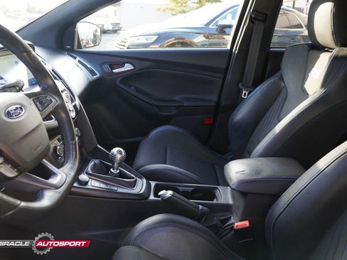 Used 2017 Ford Focus RS image 20