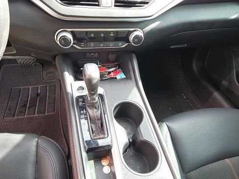 Used 2022 Nissan Altima 2.5 SR FWD image 19