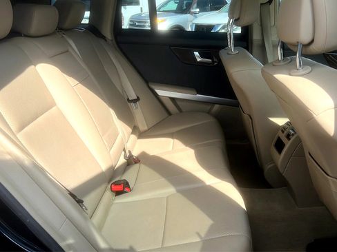 Used 2012 Mercedes-Benz GLK 350 4MATIC image 14