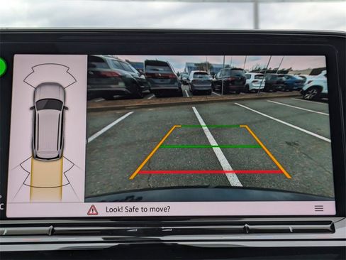 New 2024 Volkswagen Atlas Peak Edition SEL image 21