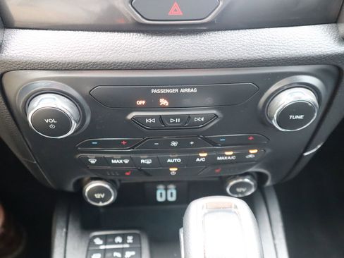 Used 2019 Ford Ranger Lariat w/ Equipment Group 501A Mid AWD/4WD image 36