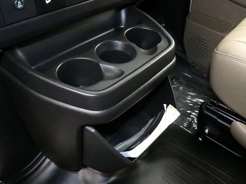 Certified 2023 GMC Savana 2500 Extended w/ Driver Convenience Package image 16