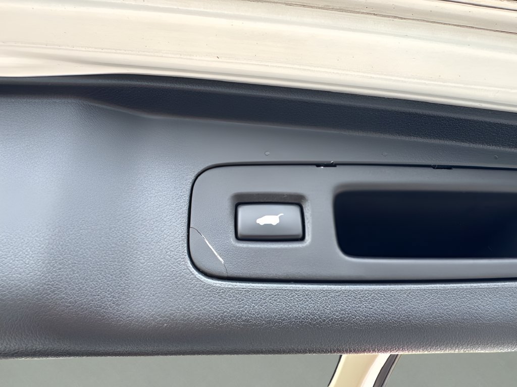 Used 2016 Honda CR-V Touring image 29