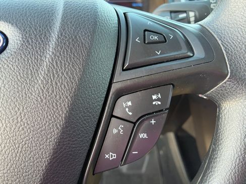 Used 2022 Ford Edge SE w/ Black Appearance Package image 14