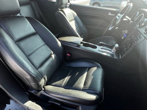 Used 2008 Ford Mustang Deluxe image 16