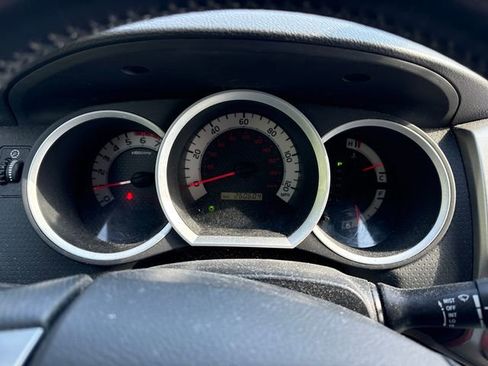 Used 2013 Toyota Tacoma 4x4 Double Cab w/ TRD Sport Pkg image 24