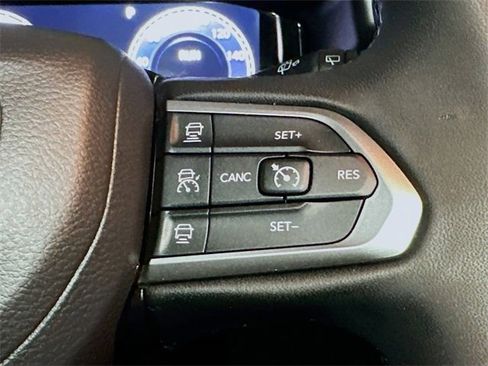 Used 2024 Jeep Compass Limited w/ High Altitude Package image 36