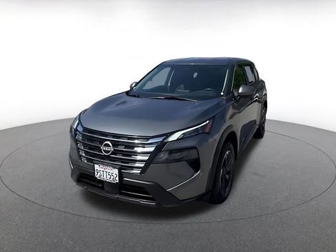 Used 2025 Nissan Rogue SV FWD image 7