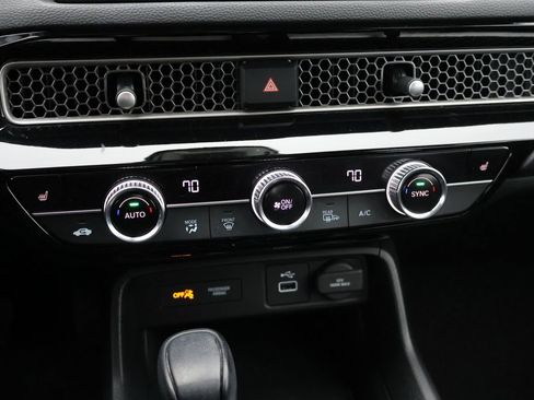 Certified 2024 Honda Civic EX-L image 21