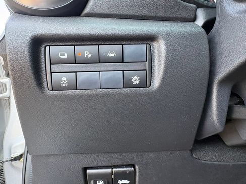 Used 2025 Nissan Versa S w/ Trunk Package FWD image 13