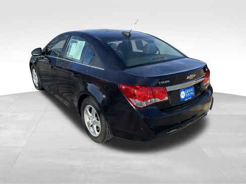 Used 2015 Chevrolet Cruze LT image 4