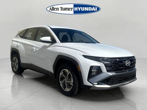 New 2026 Hyundai Tucson Blue SE AWD/4WD image 2