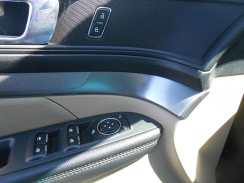 Used 2017 Ford Explorer 4WD image 19