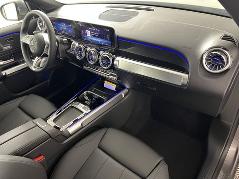 New 2026 Mercedes-Benz GLB 250 4MATIC image 27