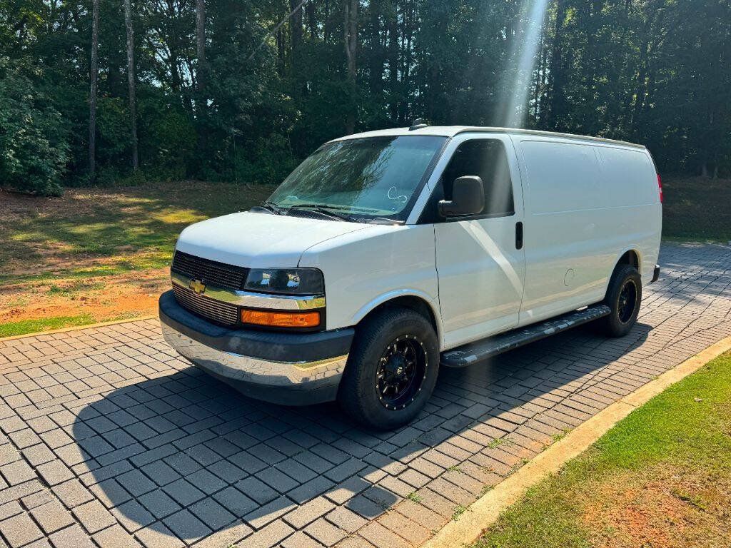 Used 2019 Chevrolet Express 2500 w/ Driver Convenience Package RWD image 3