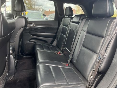 Used 2017 Jeep Grand Cherokee Limited AWD/4WD image 15
