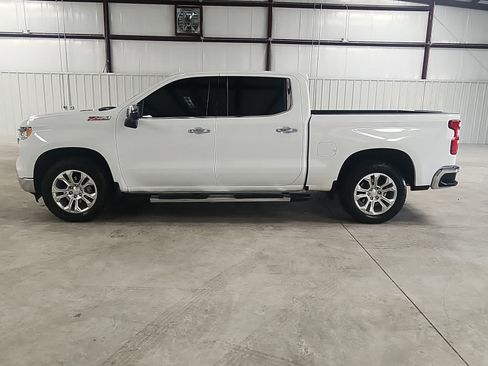Used 2024 Chevrolet Silverado 1500 LTZ w/ LTZ Premium Package AWD/4WD image 2