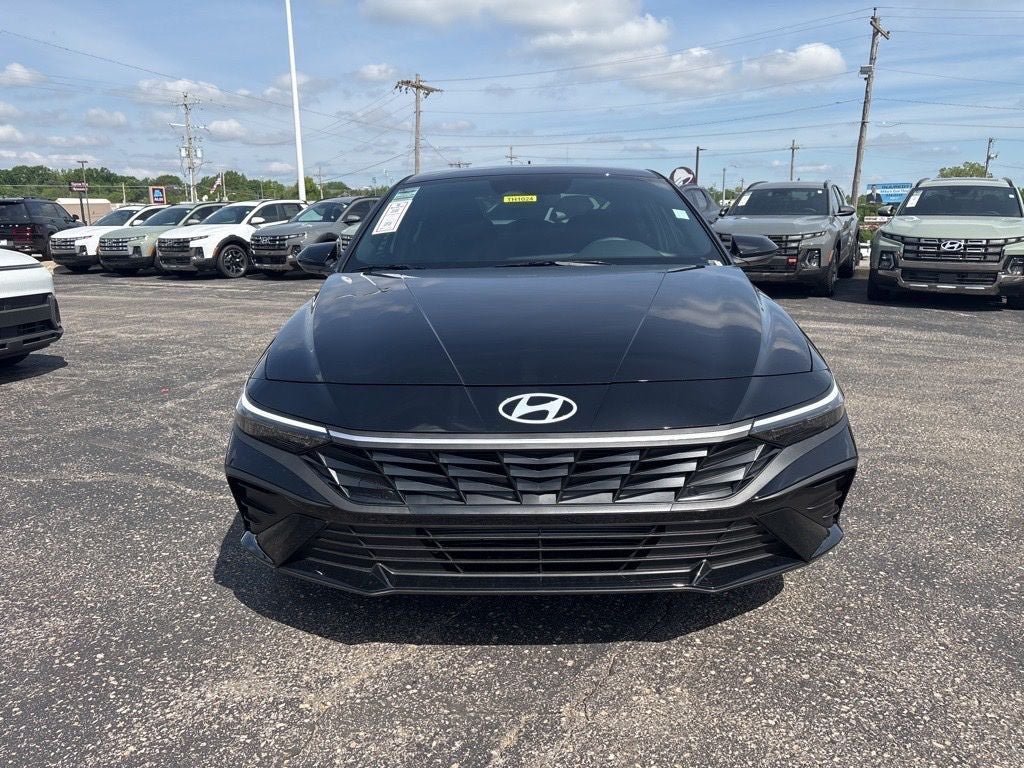New 2026 Hyundai Elantra Sport FWD image 2