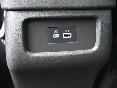 Used 2022 Nissan Pathfinder S image 15