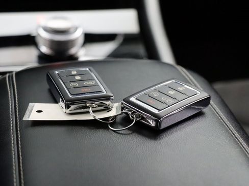 Used 2022 Jeep Grand Cherokee Altitude image 27