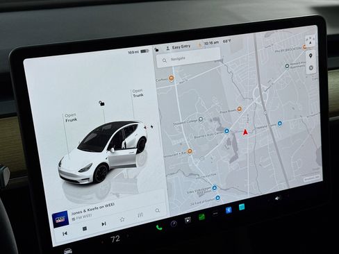 Used 2022 Tesla Model Y Performance image 2