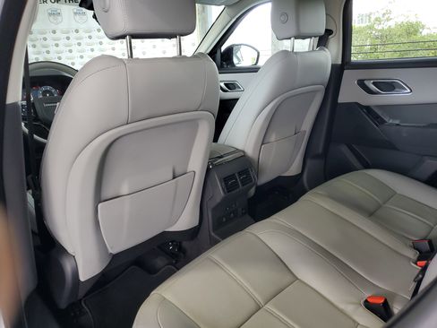 Used 2025 Land Rover Range Rover Velar Dynamic SE image 10