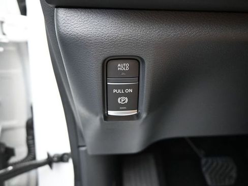 New 2026 Nissan Armada SL w/ Captain's Chari Seat Package image 31