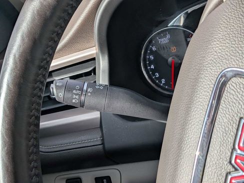 Used 2017 GMC Acadia Denali w/ Technology Package image 28