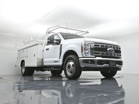 New 2025 Ford F350 XL w/ XL Chrome Package RWD image 51
