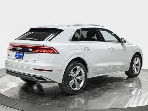 Used 2022 Audi Q8 Premium Plus image 7