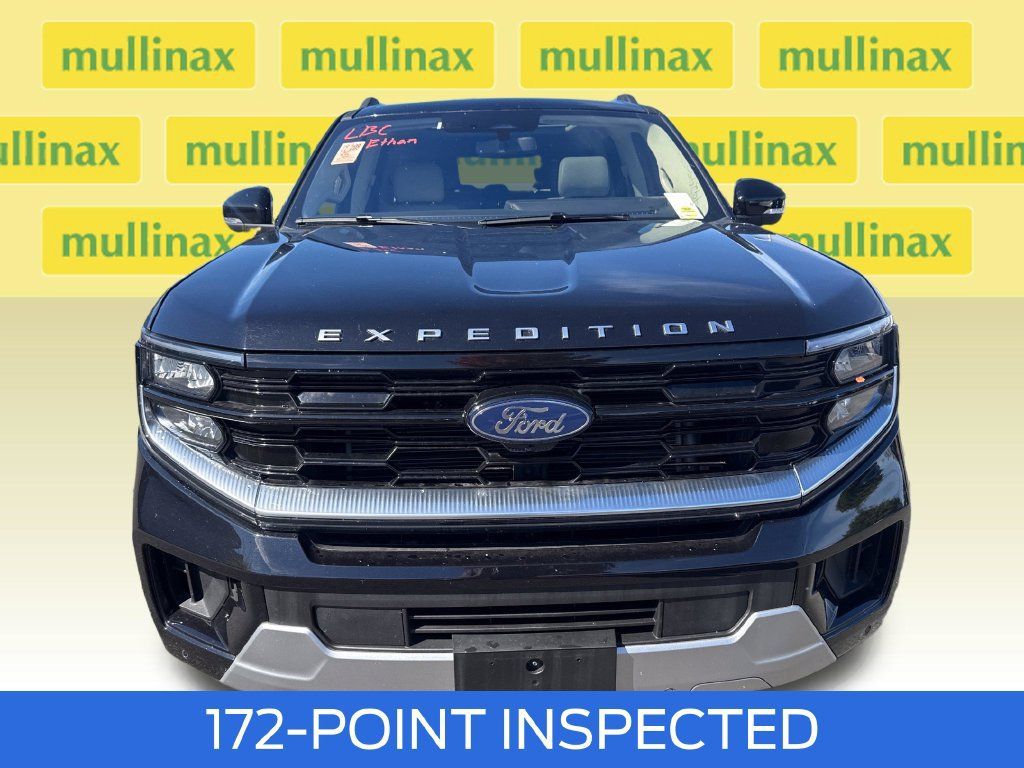 Used 2025 Ford Expedition Platinum AWD/4WD image 15