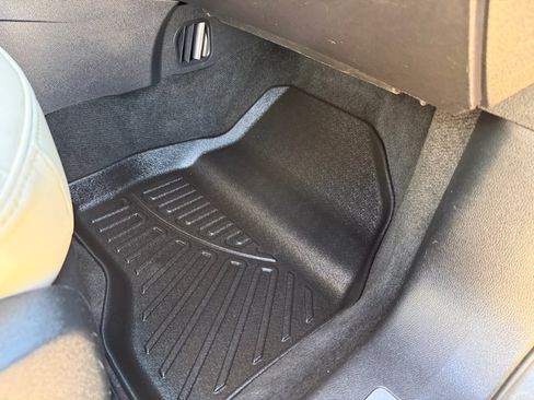 Used 2018 Ford Explorer Platinum AWD/4WD image 26
