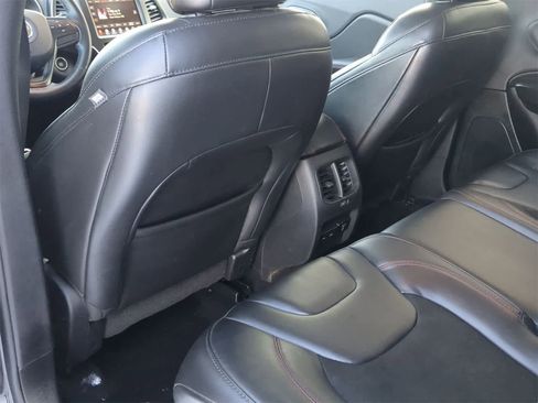 Used 2020 Jeep Cherokee Trailhawk w/ Comfort/Convenience Group image 25