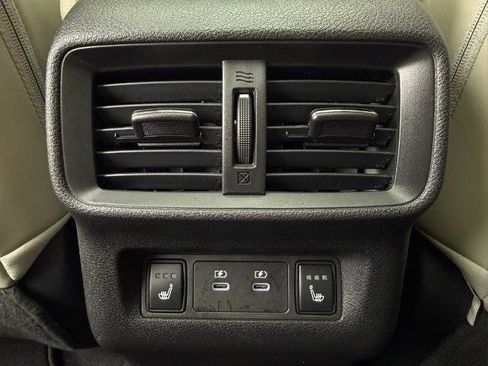 Certified 2025 Nissan Murano Platinum w/ Cargo Package image 13