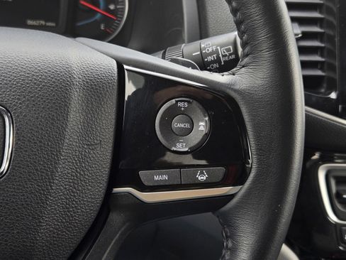 Used 2022 Honda Pilot Touring image 25