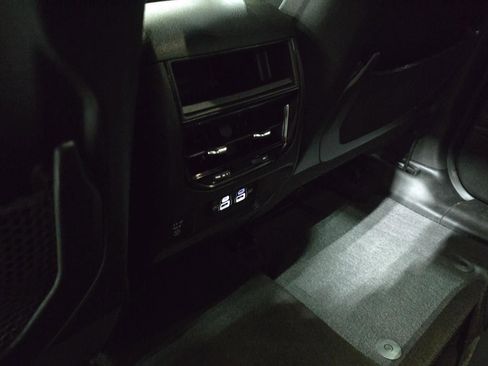 Used 2024 Jeep Grand Cherokee Altitude image 20