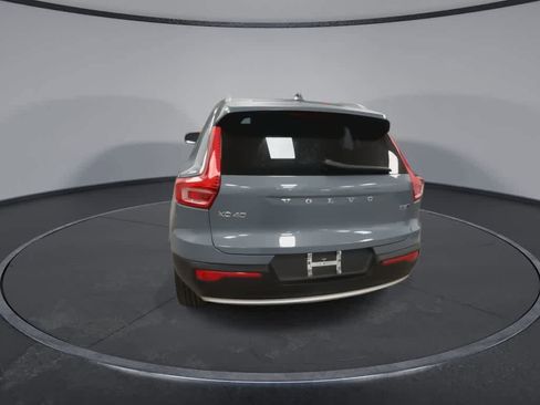 Used 2020 Volvo XC40 T5 Momentum AWD/4WD image 7