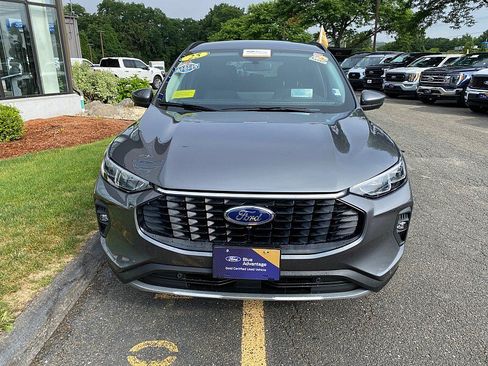 Certified 2025 Ford Escape Platinum w/ Premium Technology Package AWD/4WD image 2