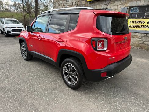 Used 2016 Jeep Renegade Limited image 4