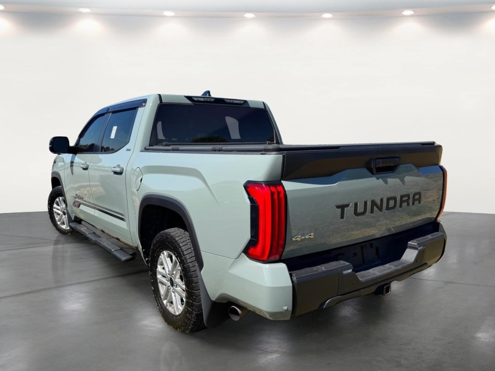 Used 2024 Toyota Tundra SR5 w/ SR5 Premium Package AWD/4WD image 21