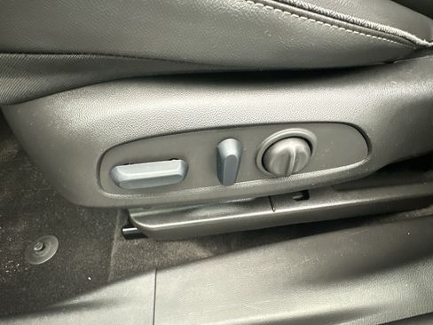 Certified 2023 Buick Encore GX Preferred w/ Cold Weather Comfort Package AWD/4WD image 13