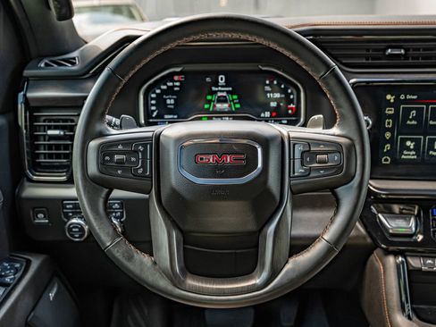 Used 2024 GMC Sierra 1500 AT4 w/ Technology Package AWD/4WD image 41