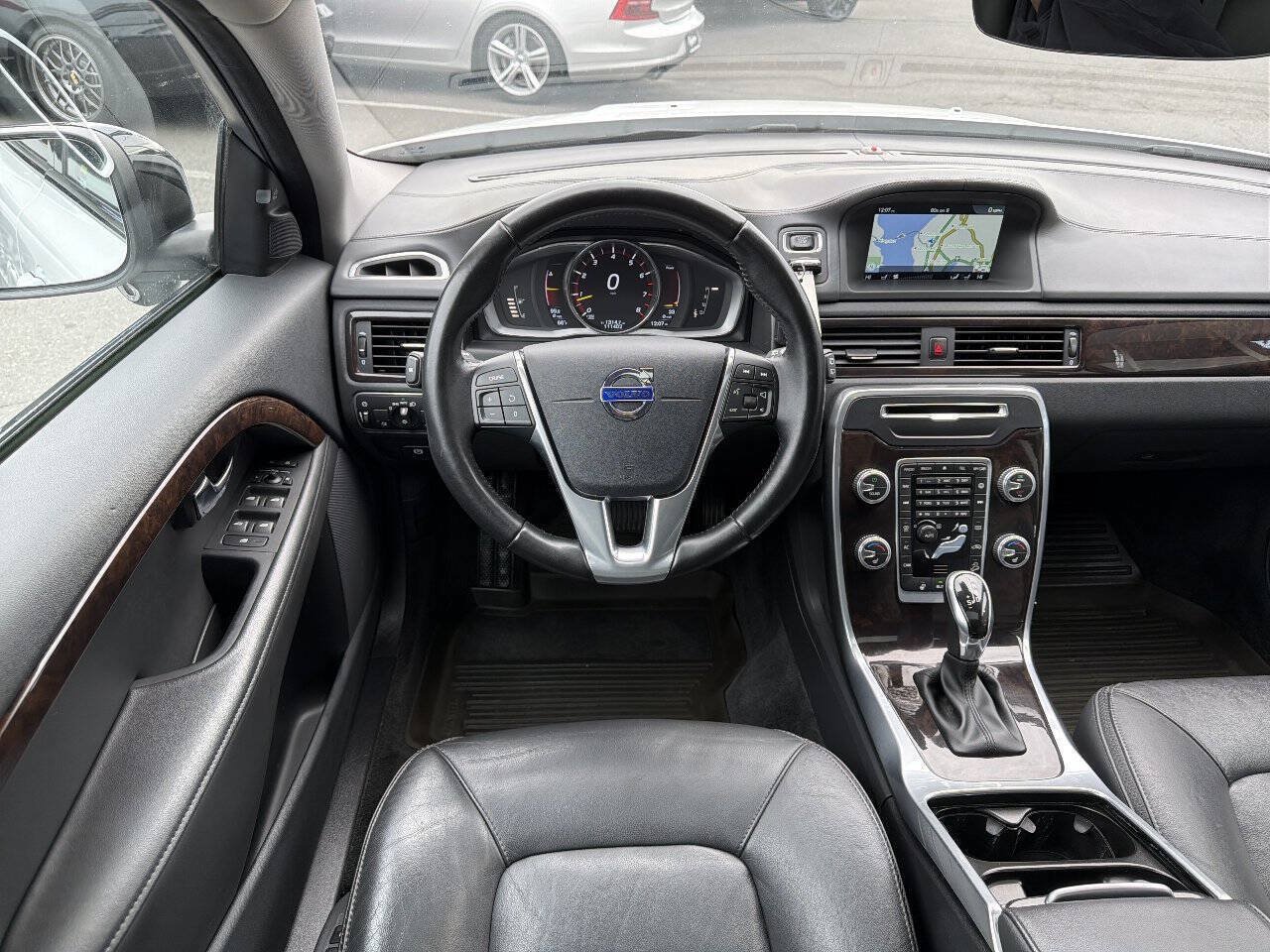 Used 2016 Volvo XC70 T5 Premier w/ Proximity Package AWD/4WD image 25