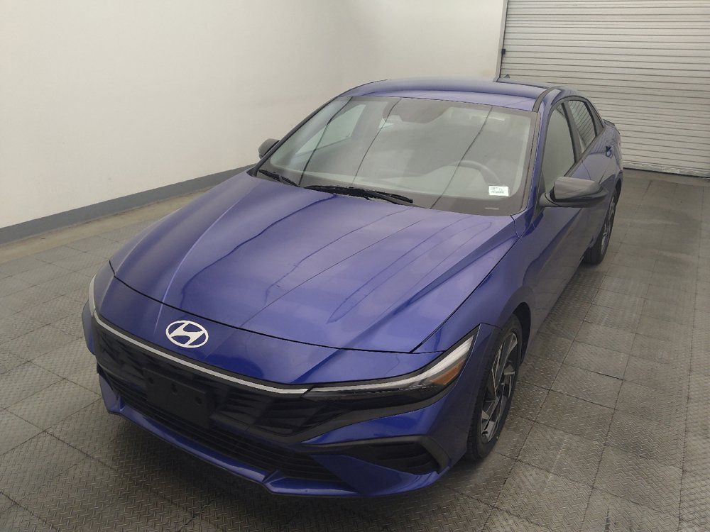 Used 2025 Hyundai Elantra Sport FWD image 15