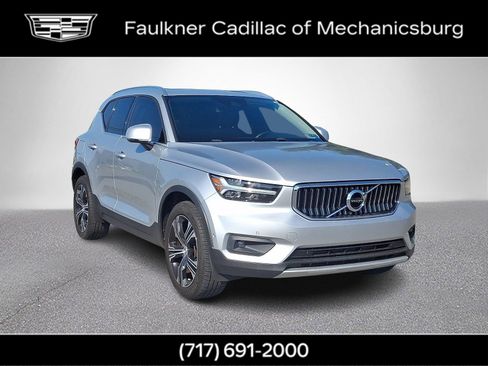 Used 2019 Volvo XC40 T5 Inscription AWD/4WD image 2