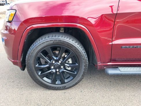 Used 2020 Jeep Grand Cherokee Altitude image 11